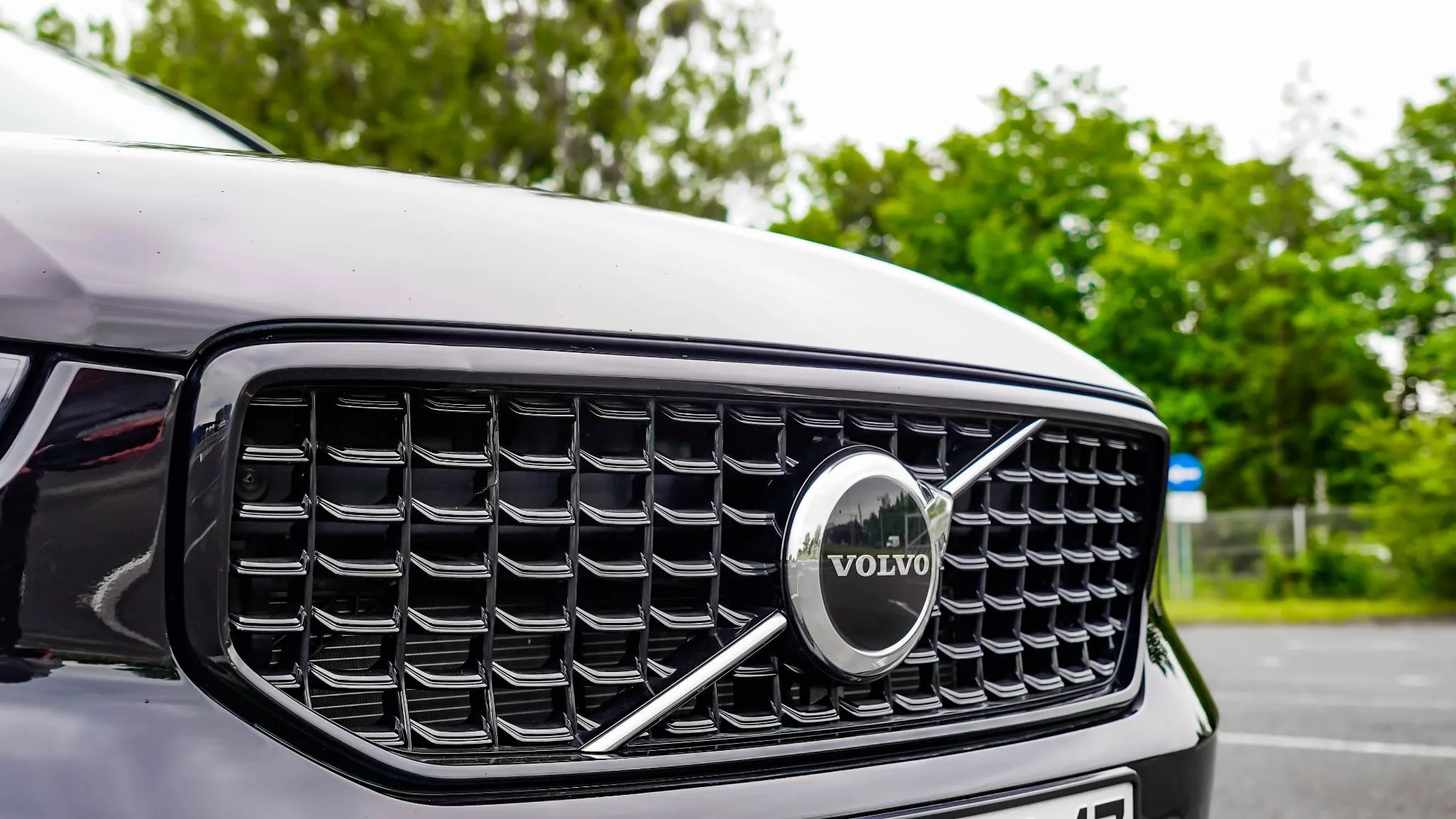 Volvo XC 40 XC40 Plus Dark, B5 247KM VAT 23%