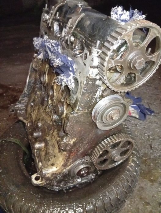 Мотор пасат б3 .