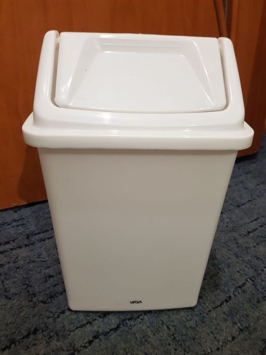 Контейнер для сміття