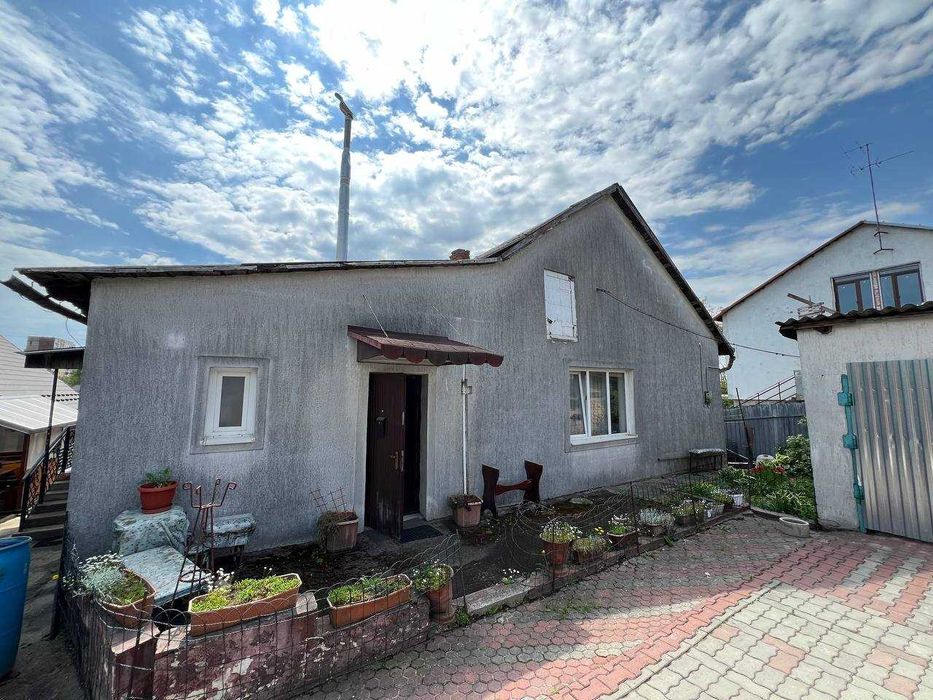 Частина будинку з окремим входом на Сихові по вул. Бережанська