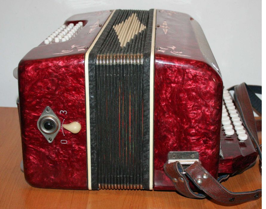 Гармонь Беларусь МИ мажор состояние новой.