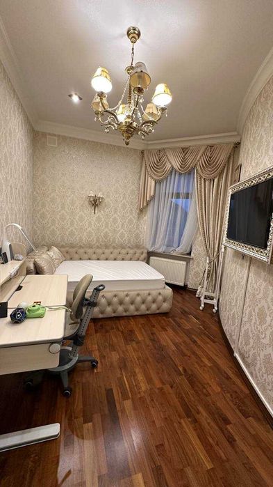 Дом с ремонтом на Фонтане. Львовская. 10 соток