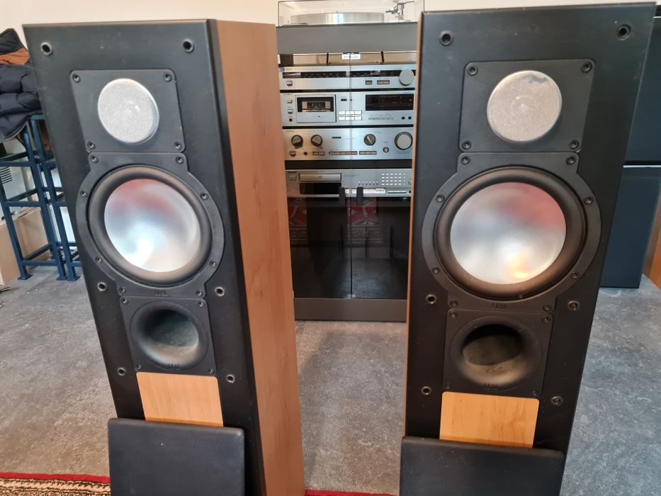 Kolumny podłogowe Elac CL 102 i