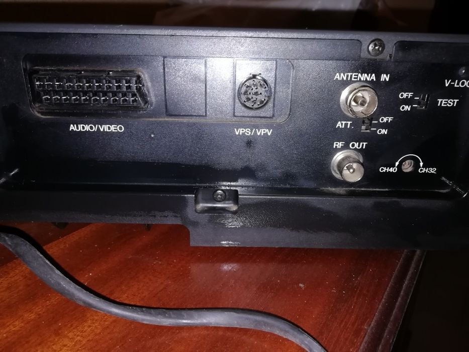 Leitor e Gravador de Cassetes VHS, JVC