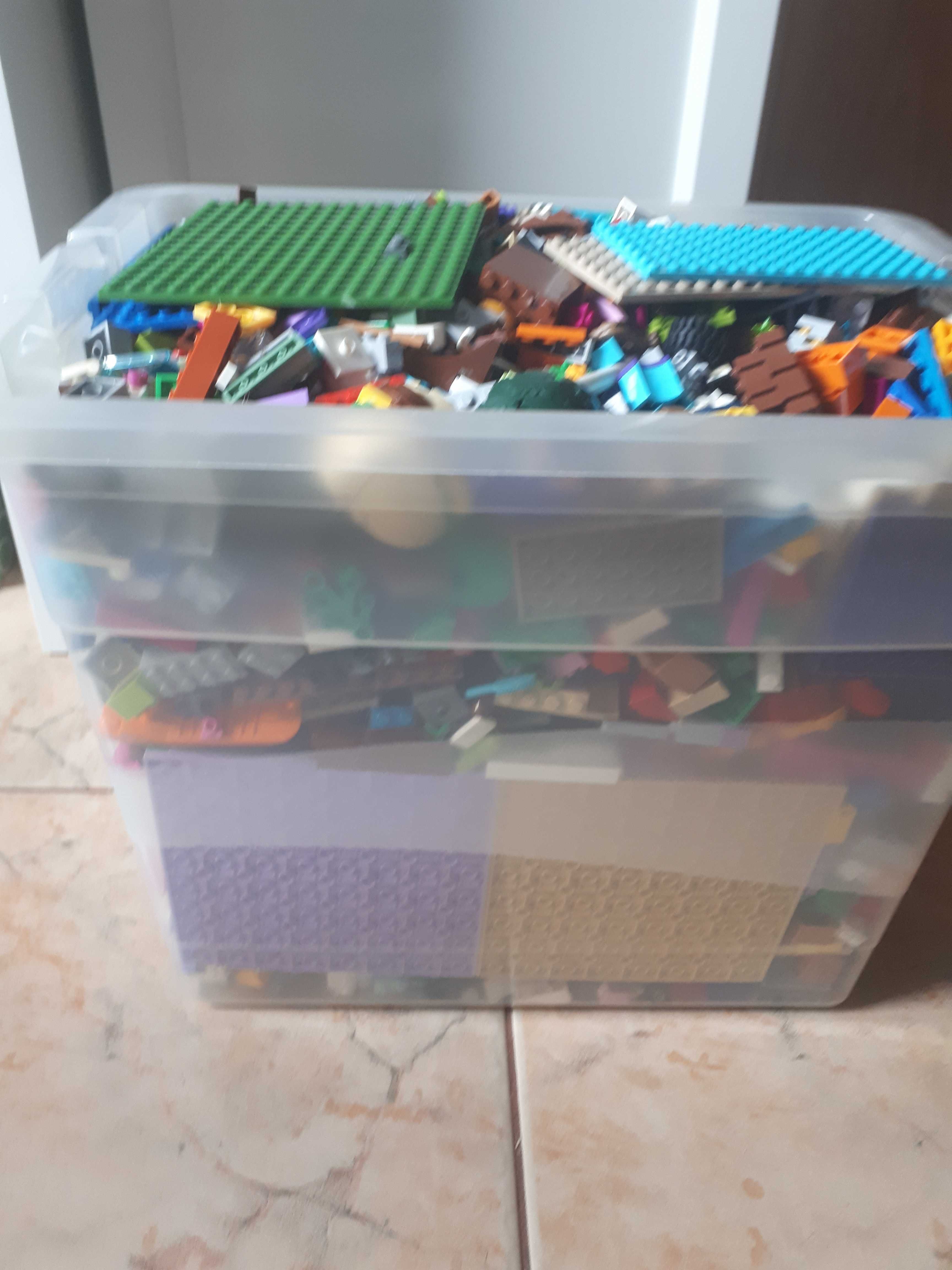 klocki lego około 7-8 kg + 30 instrukcji