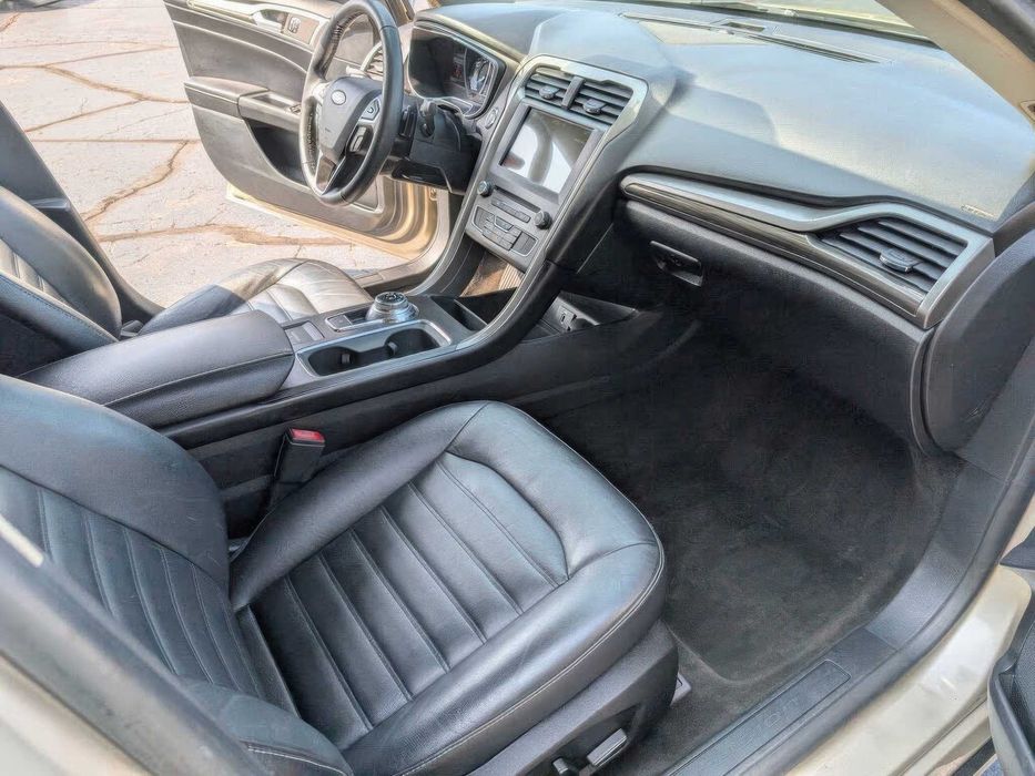 Ford Fusion SE      2018