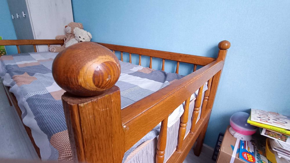 Продам ДВОЯРУСНЕ дитяче-підліткове ліжко, масив ДУБА