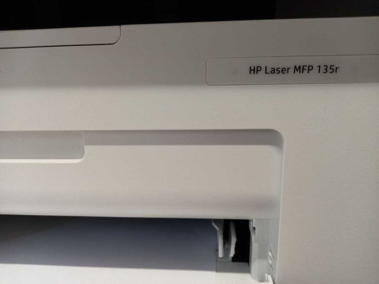 БФА/МФУ/Принтер багатофункціональний HP Laser MFP 135ag