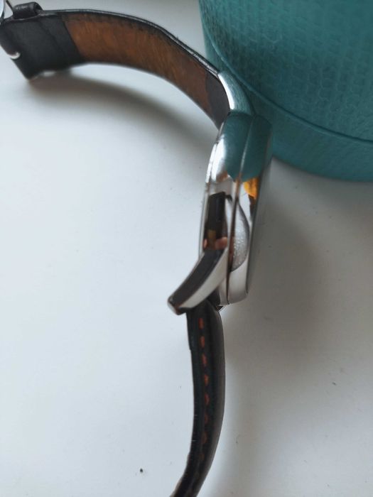 продам мужские часы calvin klein