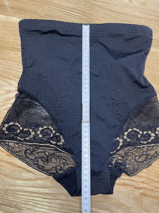 Bielizna modelująca rozmiar 42/ L