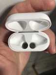Etui ładujące AirPods 2 Stan bdb