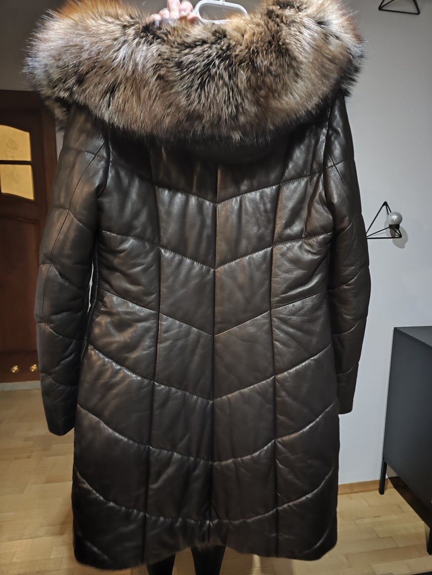 Płaszcz zimowy z lisem ze skóry naturalnej