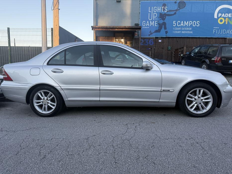 Mercedes c220cdi 2001 caixa automática