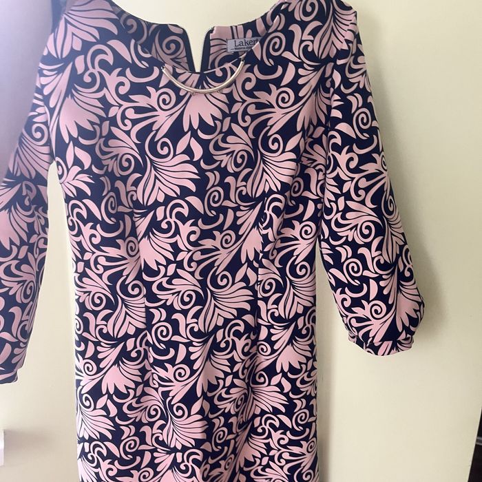 СУкня з квітковим принтом