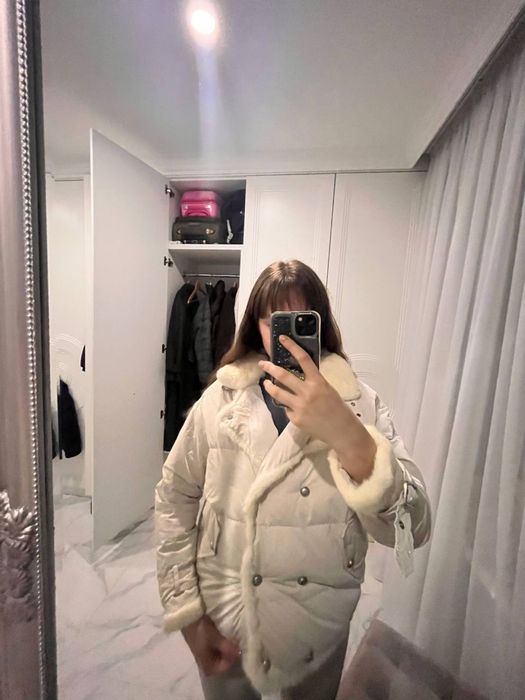 Натуральні жіночі зимові куртки