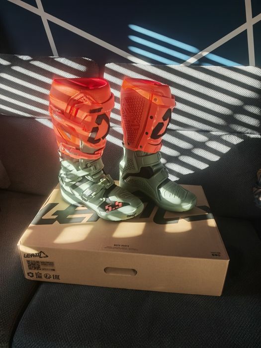 Leatt gpx 5.5 flexilock v22 NOWE! Rozmiar 43 gaerne sidi Fox alpinesta