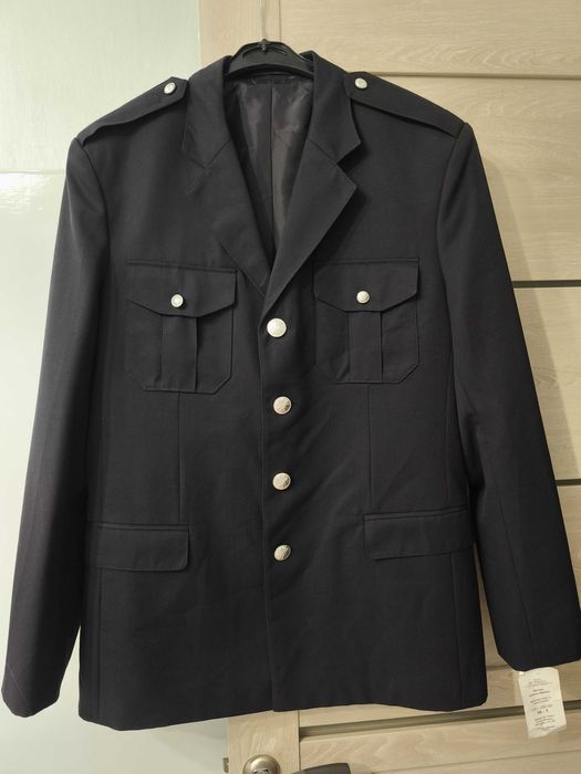 Продам новый парадный китель сотрудника полиции (черный)
