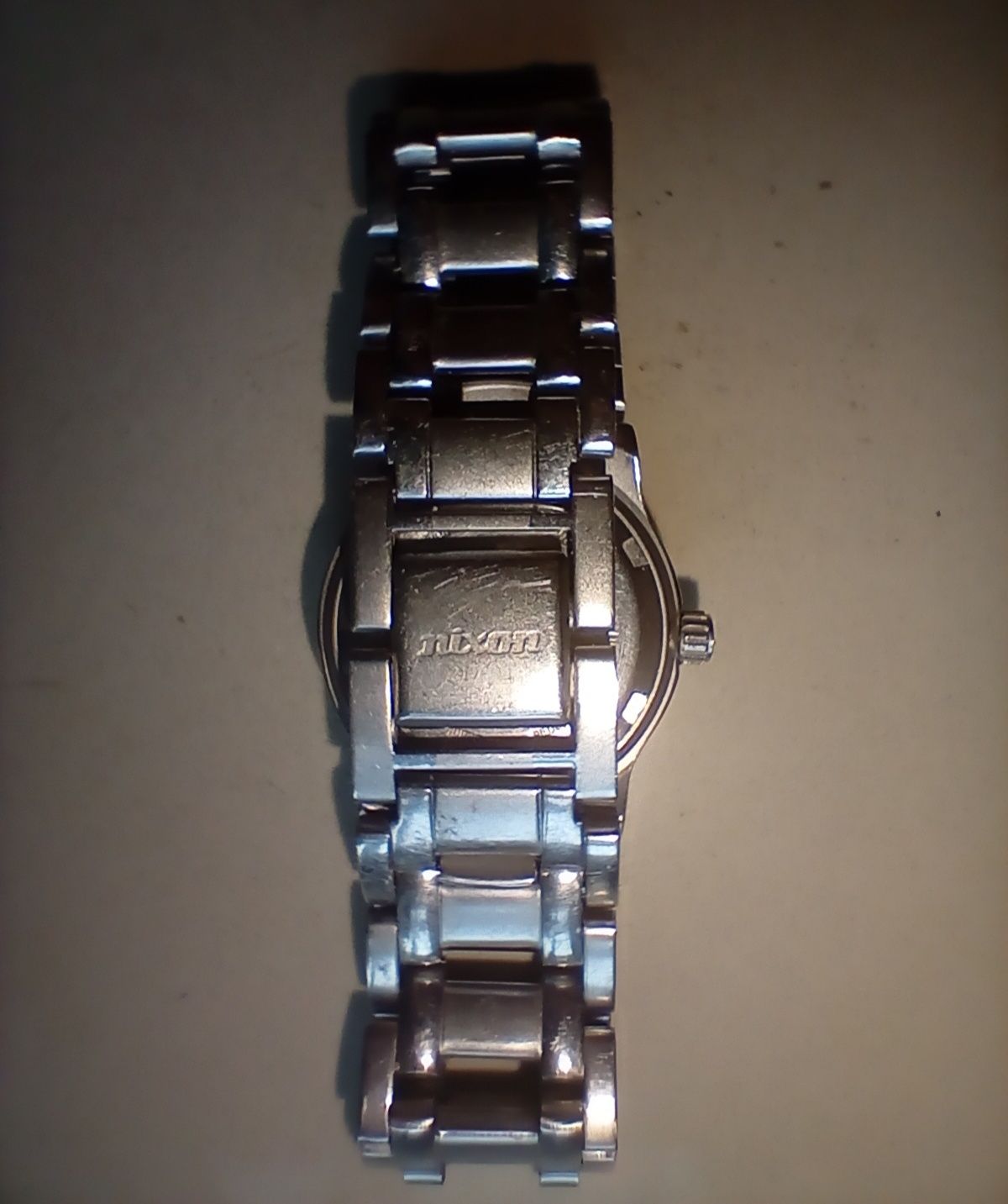 Zegarek damski Nixon vintage retro na rękę bransoletka