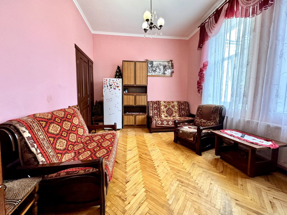 Продається 3-х кім.квартира в м. Стрий по вул. 1- Листопада