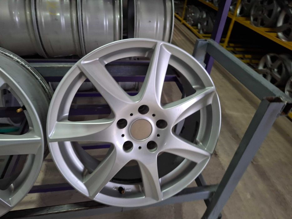 Диски 5/114,3 R17 7J ET40.