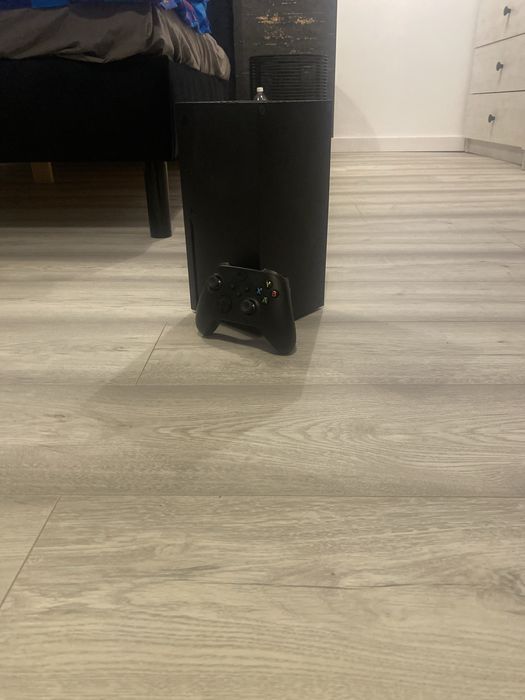 Xbox series x 1TB Rezerwacja do jutra
