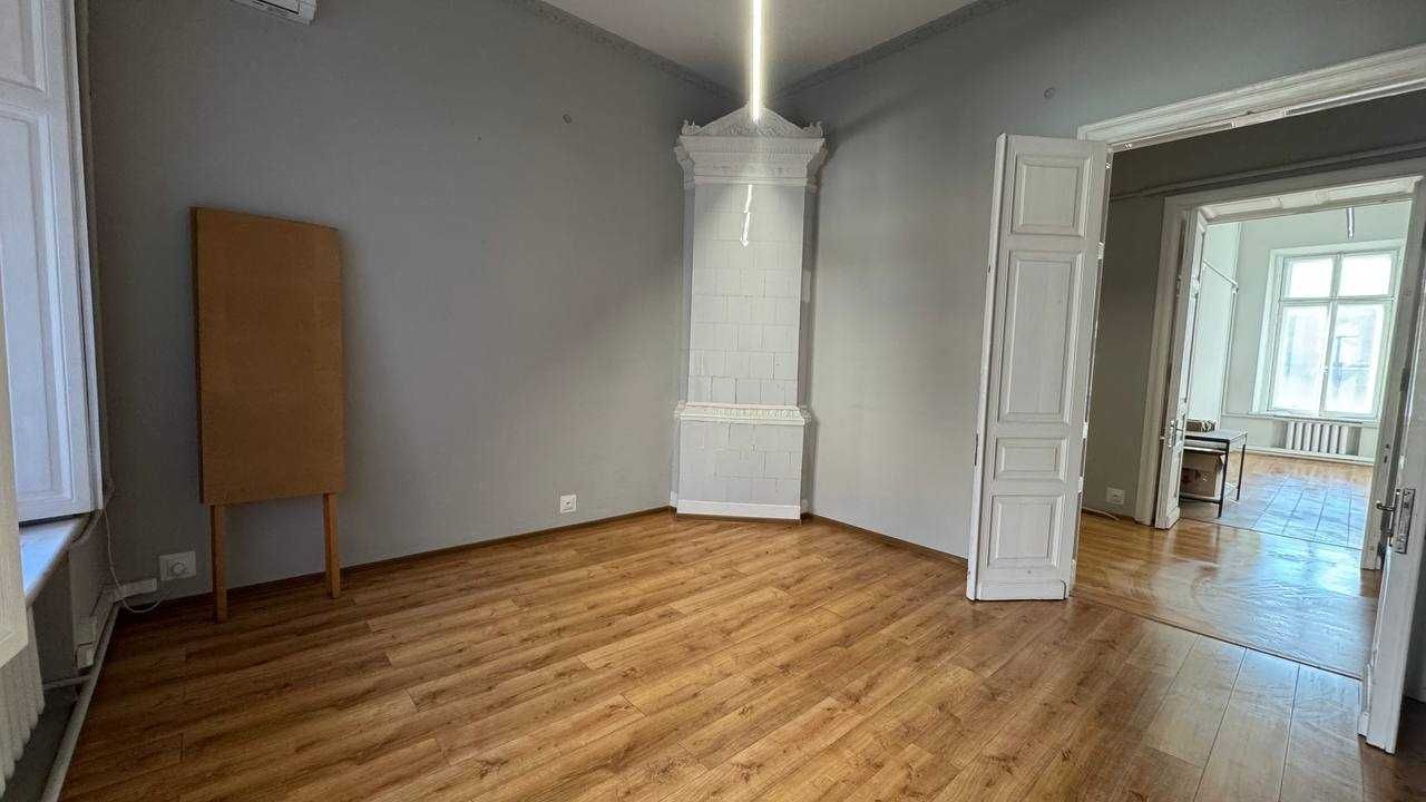 Сдам офис 200 кв м Троицкая, Центр
