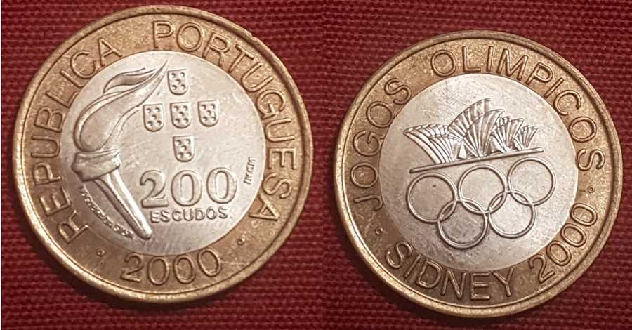 Moedas antigas de duzentos escudos