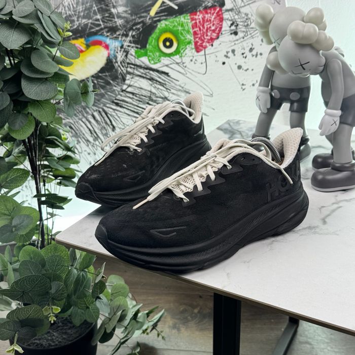 Кросівки Hoka Clifton 9 42.5 розмір Е6448