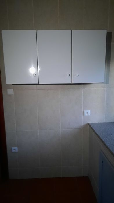 Móveis de cozinha em bom estado