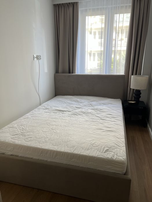 Łóżko sypialniane beżowe 140x200