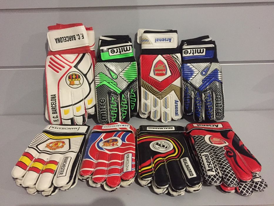 Вратарские футбольные перчатки Воротарські рукавиці 7,8,9