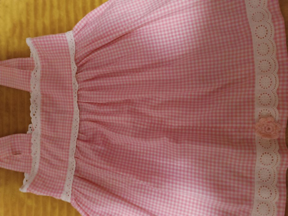 Vestido lindo feito por costureira