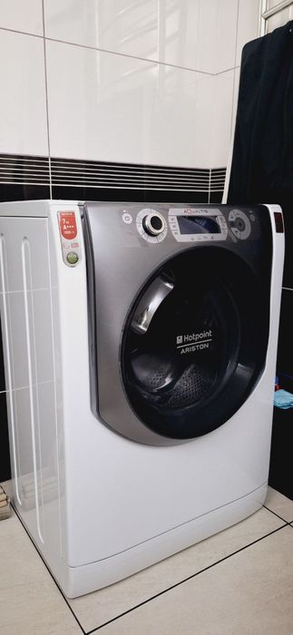 Пральна машина Hotpoint Ariston Italy
