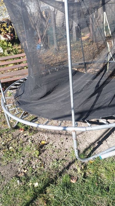 Продам батут 2,5м б/у