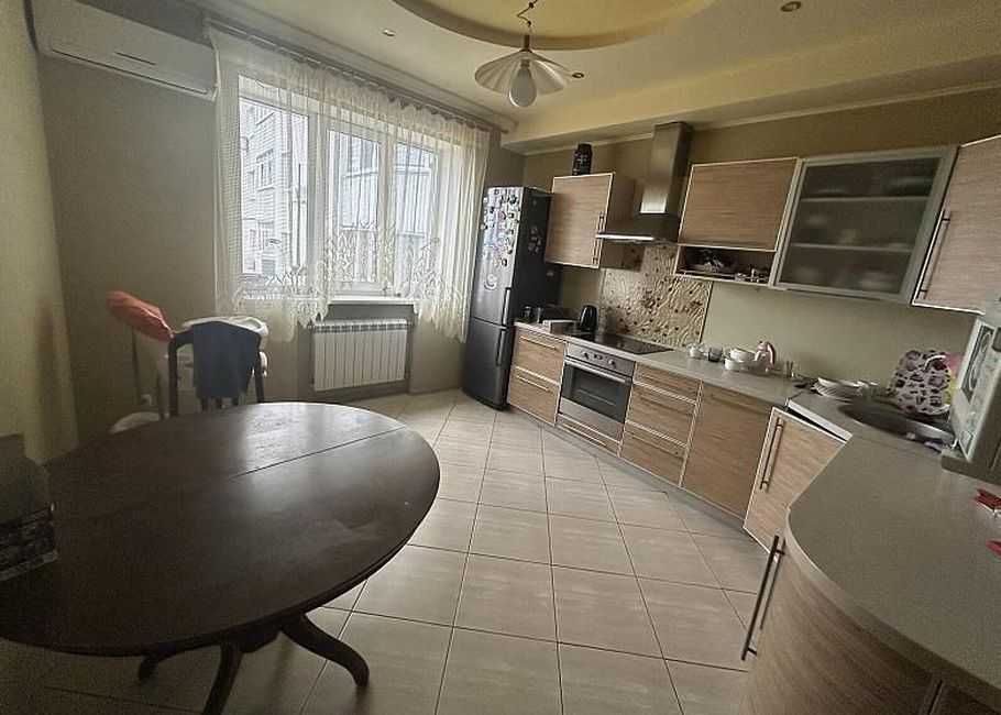 Продам 3 комн.кв.в новострое возле м.Салтовская. (404512)