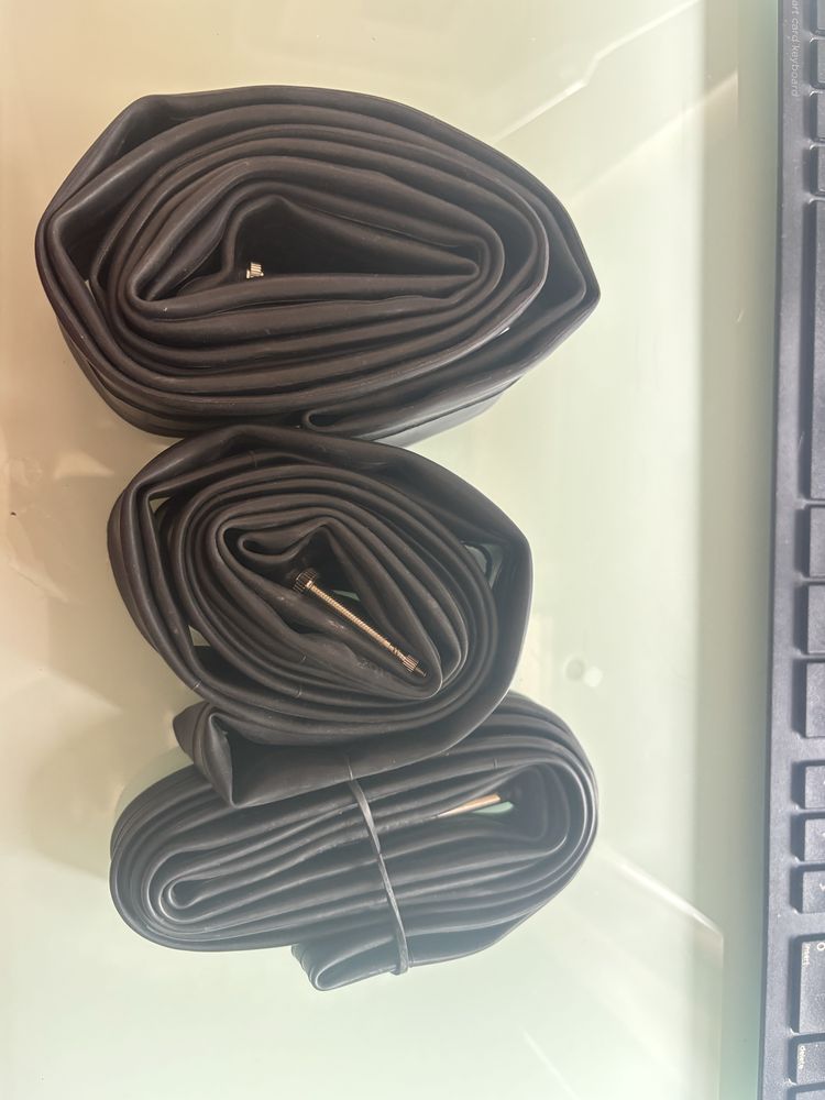 3 camaras de ar marca Schwalbe para roda 26/650