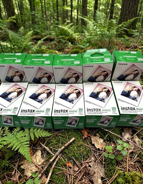 Zestaw wkładów do Instax Mini, łącznie na 200 zdjęć.