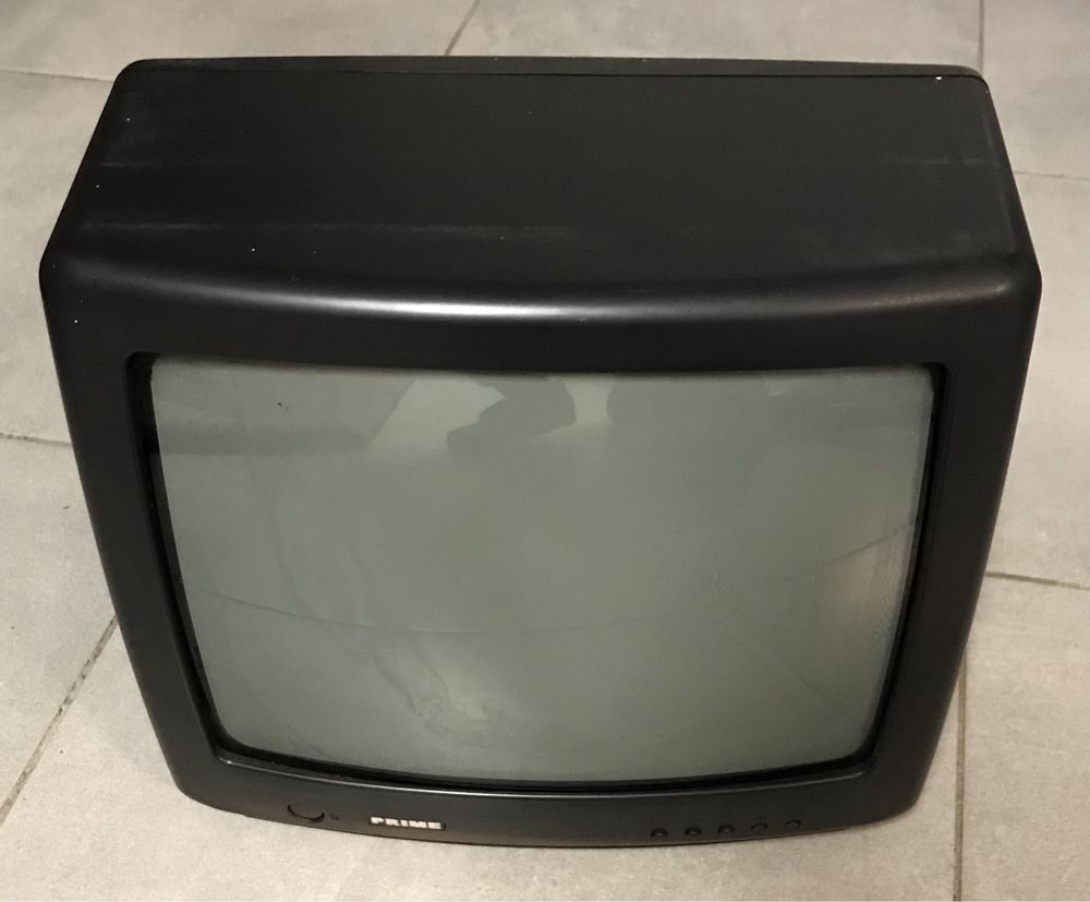 TV analógica PRIME C/comando a funcionar impecável