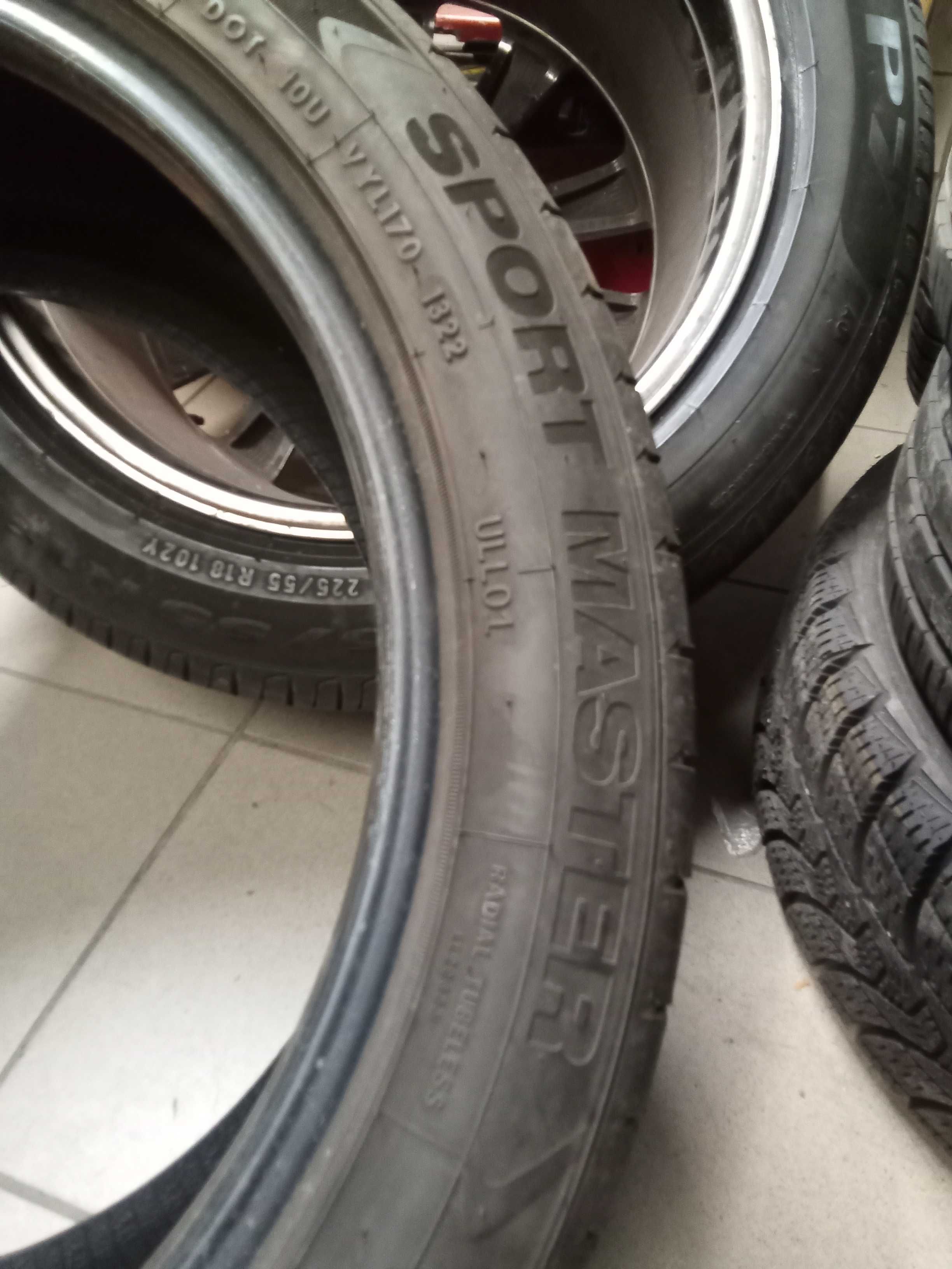 245/45 R19 2 sztuki 22r