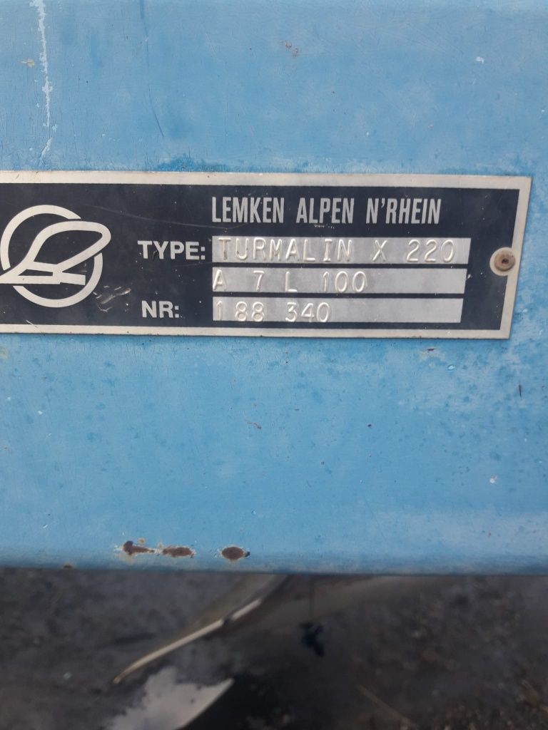 Pług ażurowy LEMKEN 7-skibowy ciągany