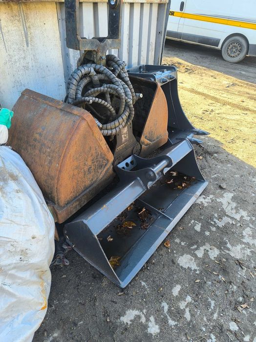 Łyżka skarpowa do koparki Kubota