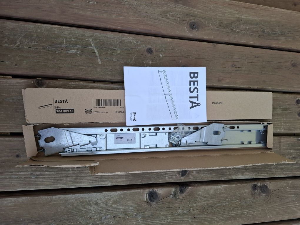 Calha de suspensão prateada móvel ikea