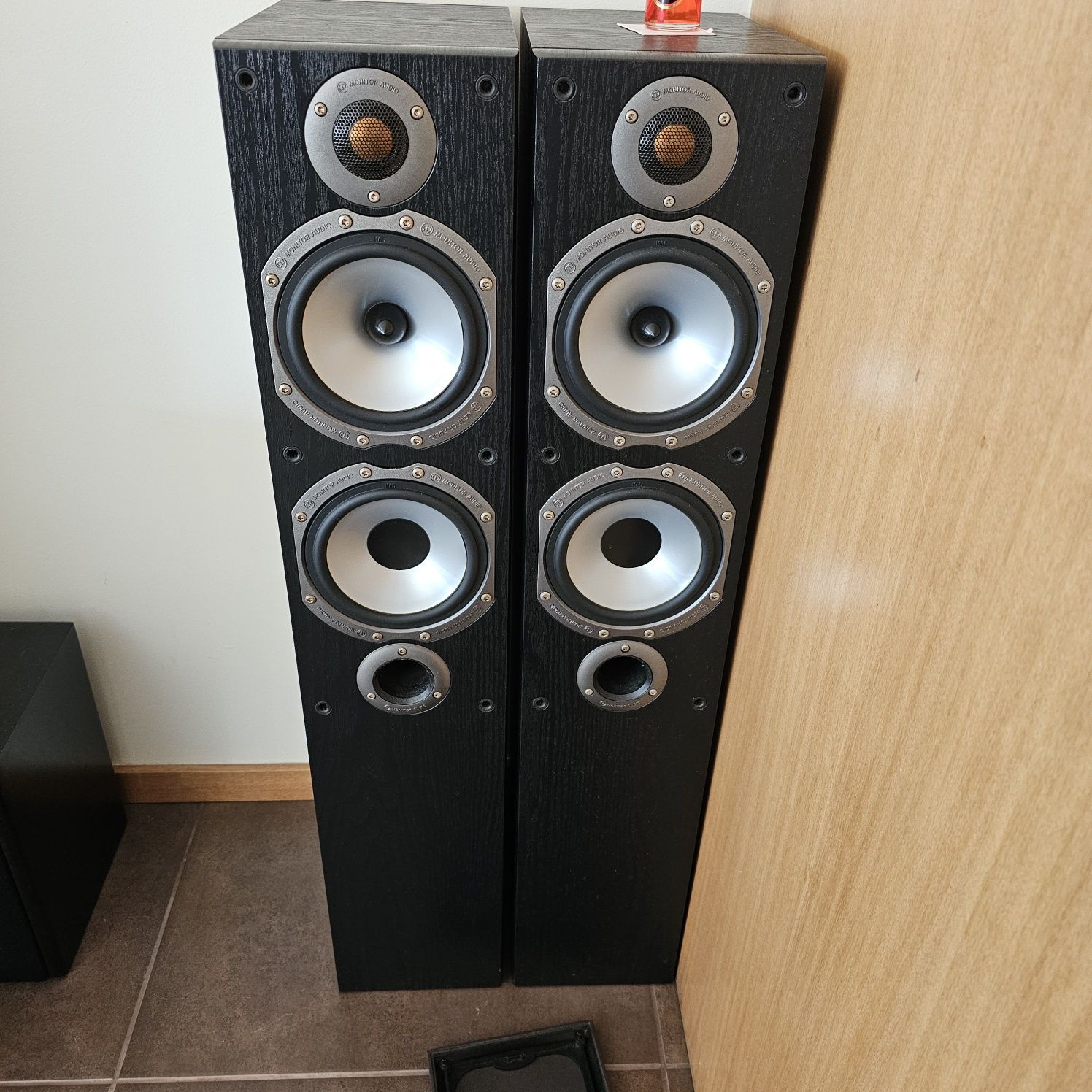 Colunas monitor audio bronze BR5