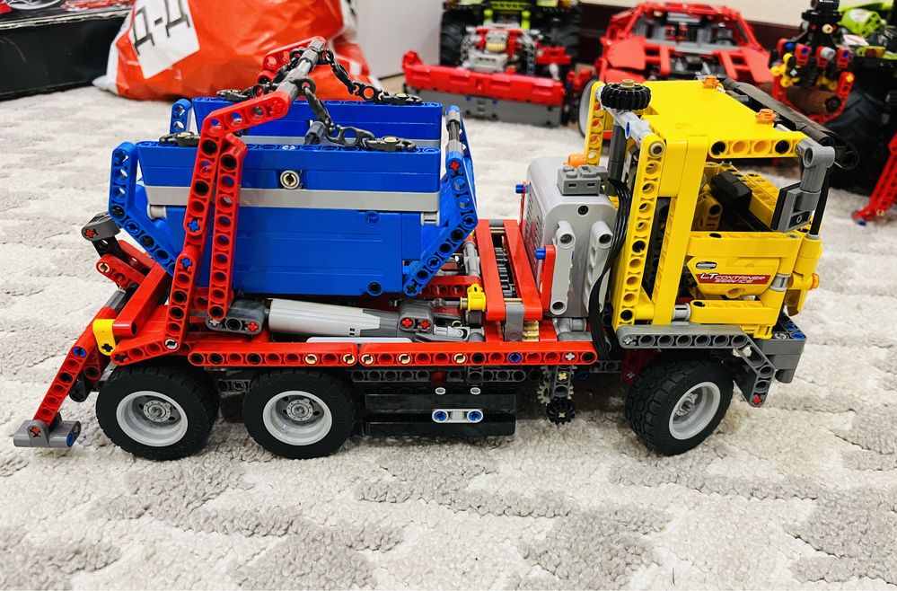 Lego Technic 42024 Лего Техник контейнеровоз