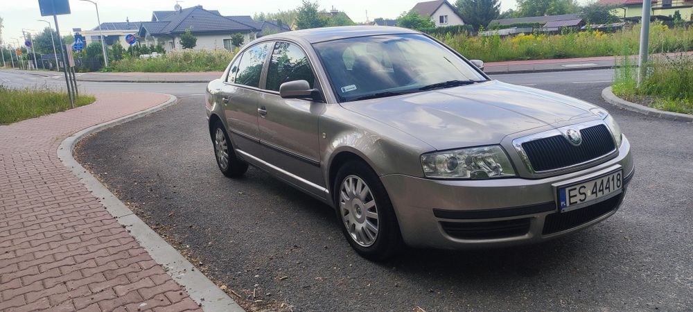 Skoda superb 2,0 benzyna gaz