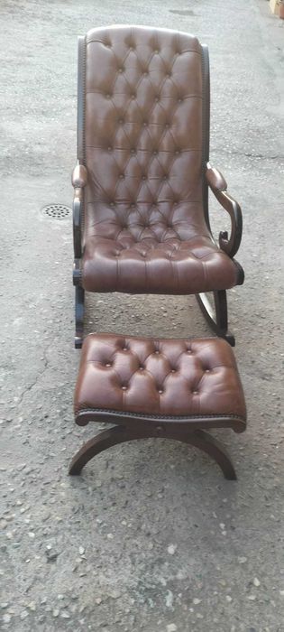 Cadeira de Baloiço c/ Banco para pernas