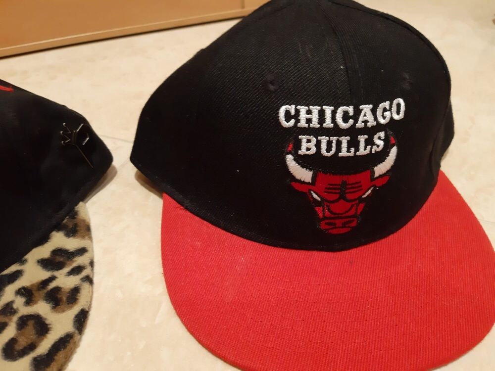 Chapéu chicago Bulls de pala vermelha