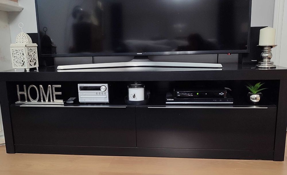 Móvel de TV Preto