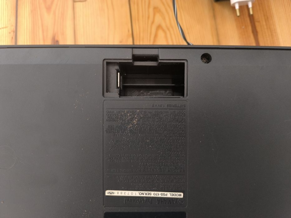 Teclado eletrônico Yamaha PSS 170