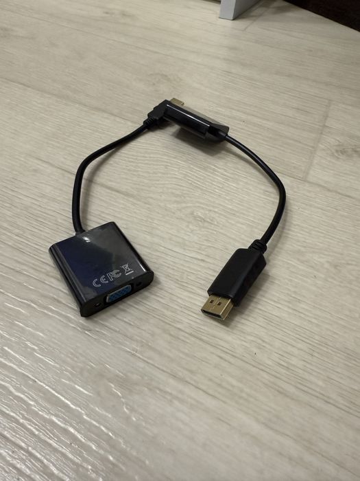 Компютерні шнури, кабеля.